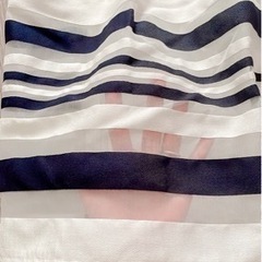 【数回のみ着用】Mサイズ　レーヨン　膝下スカートの画像