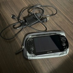 【受付終了】PS   VITA  PCH1000 （台湾旅行のため、返信遅いです）