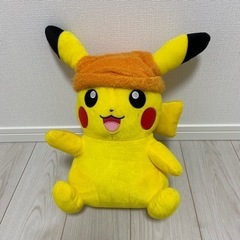 ピカチュウぬいぐるみ