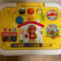 アンパンマン　よくばりテーブル　知育　オモチャ