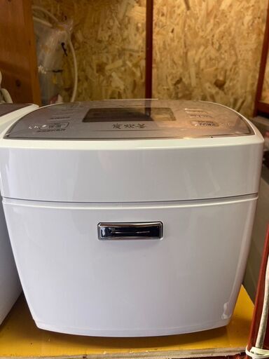 ☆中古￥10,800！MITSUBISHI　10合IHジャー炊飯器　家電　2018年製　NJ-E-18J7-W型　【BD131】