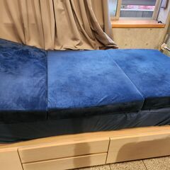 三つ折り 高反発マットレスの画像