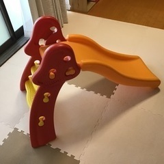 おもちゃ すべり台
