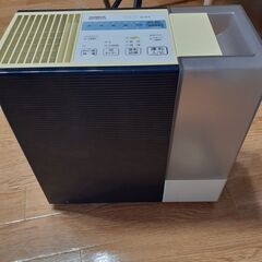 無料　ﾀﾞｲﾆﾁの加湿器