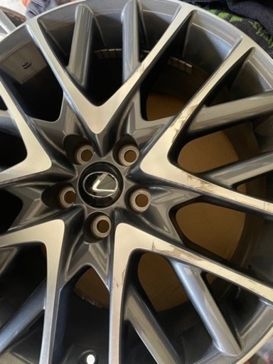 車のパーツ タイヤ、ホイール