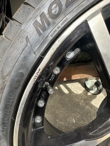 車のパーツ タイヤ、ホイール