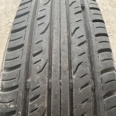 中古タイヤの画像