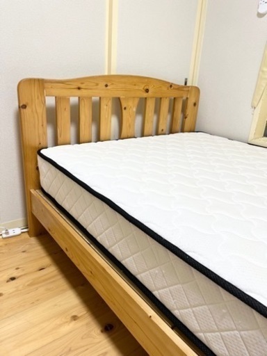 セミダブルベッド　マットレスセット　家具　寝具
