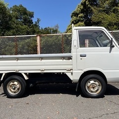 昭和63年 サンバートラック KT6 ホワイト 4WD MT 走行3万キロの画像