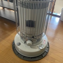 トヨトミ 電子点火式 対流型石油ストーブ 17-24畳用 KS-...