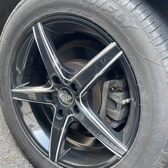 車のパーツ タイヤ、ホイール