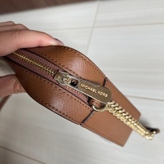 マイケルコースショルダーバックの画像