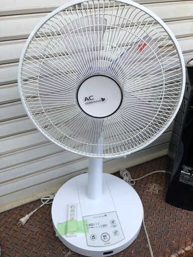 ヤマダ電機オリジナル　YFA-R70B　リビング扇風機　リモコンあり