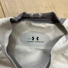 アンダーアーマー　キッズ　アンダーシャツ　YMDサイズの画像