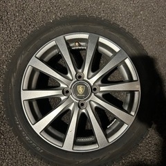 車のパーツ タイヤ、ホイール