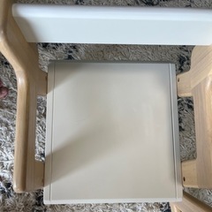 使用2ヶ月の美品 キッズテーブルセットの画像