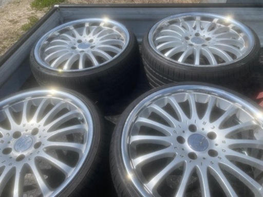 カールソン20インチタイヤバリ山