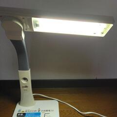 省エネ　LED卓上スタンド