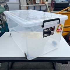 天馬 INLOCK クリア 収納ケース 350L キャスター•蓋付き W440 D740 H350 2点あります！　中古品 ③の画像