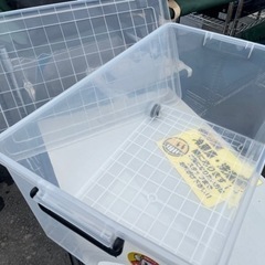 天馬 INLOCK クリア 収納ケース 350L キャスター•蓋付き W440 D740 H350 2点あります！　中古品 ③の画像
