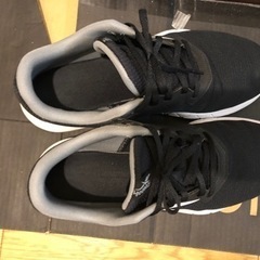 Reebokスニーカー26.5【土日限定】の画像