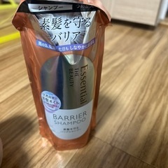 エッセンシャル　シャンプー