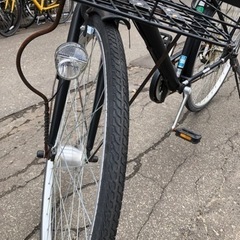 登録解除済み 27インチ 6段切替え ママチャリ  ライト付き自転車    自転車 の画像