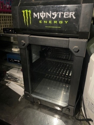 モンスター専用の冷蔵庫