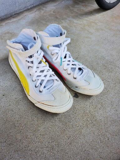 28.0プーマ PUMA スニーカー カラフル ツートン
