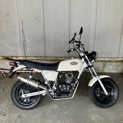 バイク　ホンダ　エイプ100 