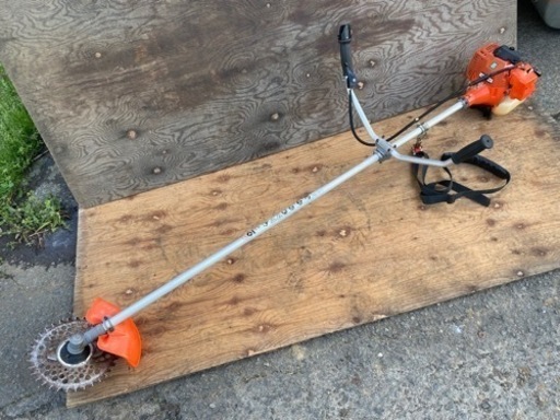 取引中　
共立 エンジン 刈払機 SRE360 プロ用 大排気量モデル