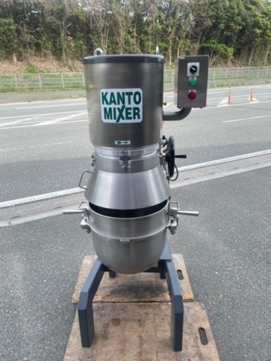 ■中古品 カントーミキサー NHP-30Ｍ 2023年３月製 200Ｖ 動作問題なし ケーキ パン 小型タイプミキサー 30Ｌ ■