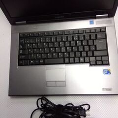 東芝のノートパソコンの画像