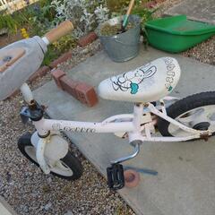 自転車 折りたたみ自転車の画像