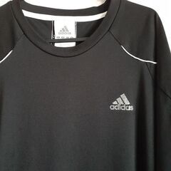 adidasシャツ　size　Mの画像