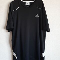 adidasシャツ　size　M