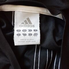 adidasシャツ　size　Mの画像