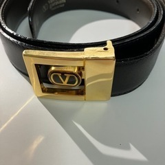 【 ＶＡＬＥＮＴＩＮＯ ＧＡＲＡＶＡＮＩ 】ロゴ入り本革メンズベルト　(新品・未使用品)の画像