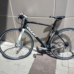 Giant Defy 3フレーム ロードバイク シマノ24段 カーボンフォーク