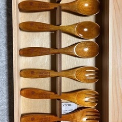 すみっコぐらしいちごフェア木製カトラリーセットの画像