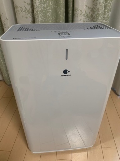 23年製　パナソニック 空気清浄機 ナノイー搭載 ハウスダストキャッチャー コンパクトモデル ~27畳 F-PXV60-W　家電 季節、空調家電 空気清浄機