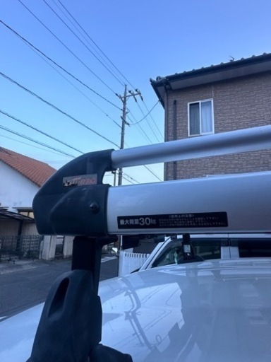 プリウスα