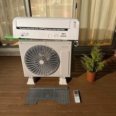 エアコンほぼ新品RIAIR 2023年製6畳YHA-S22N