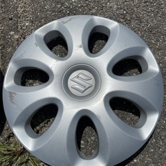 スズキ13インチホイールキャップの画像