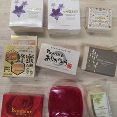 未使用美品 固形石鹸 36個セット まとめ売り 高級 馬油 蜂蜜 ボヌール洗顔 樹液 果樹液 木酢 ヒノキ ウコン サンタマリアノヴェッラ 外国の画像