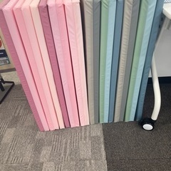 値下げ！イケア　IKEA PLUFSIG ペルフスィッグ  プレイマット　ピンク の画像