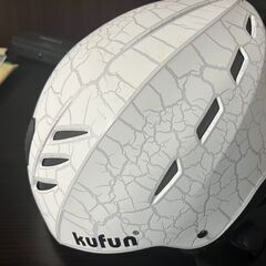 スキーヘルメット