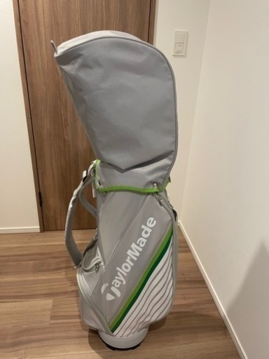 テーラーメイド　キャディバッグ　(無料配達)