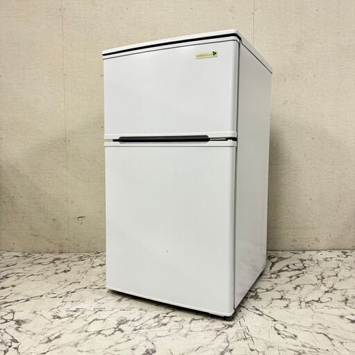 17194  YAMADA 一人暮らし2D冷蔵庫 2018年製 90Ｌ ◆大阪市内・東大阪市他 5,000円以上ご購入で無料配達いたします！◆ ※京都・高槻・枚方方面◆神戸・西宮・尼崎方面◆生駒方面、大阪南部方面　それぞれ条件付き無料配送あり！