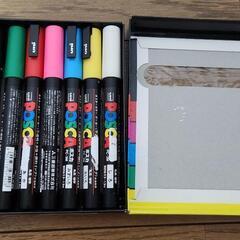 POSCA８色入りの画像